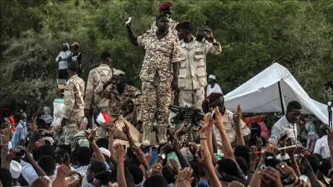 Sudan ve Cezayir’de Değişimin Serencamı
