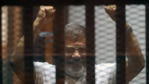Muhammed Mursi’nin Şehadeti Bize ne Söylüyor?