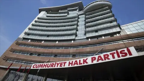 CHP’de Neler Oluyor?