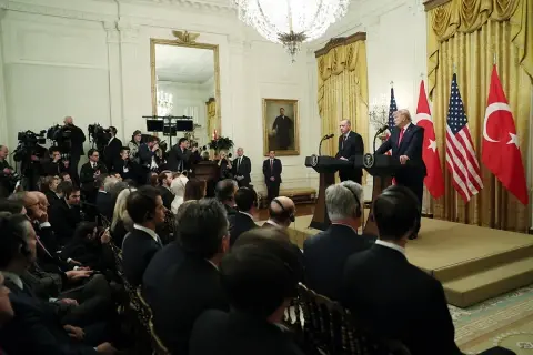 13 Kasım Zirvesinin Özeti: Başarılı Diplomasi ve İletişim