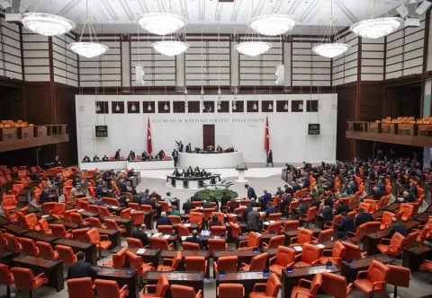 En Uzun On Yılın Sonunda Siyaseti ne Bekliyor?