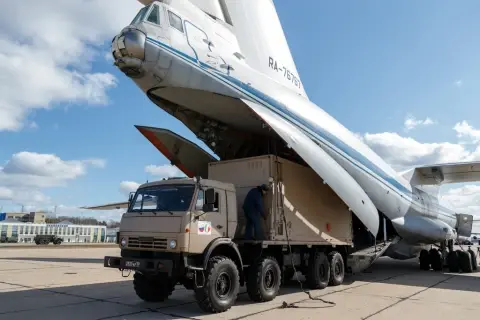 NATO Topraklarında Rus Askerler