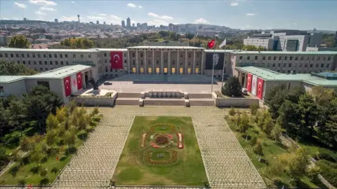 İktidarı Kimler Sahiplenmiyor?
