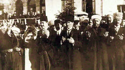 Meclisin 100. Yılında İletişim