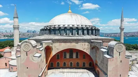 Ayasofya’nın Dirilişi