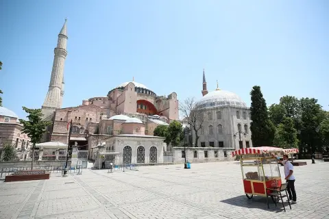 Mesele Üç Beş Bina Değil