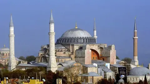 Tarih Akarken Doğru Yerde Olmak