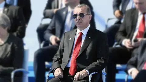 Erdoğan-Macron Atışmasında İkinci Raund