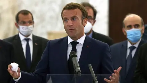 Macron’un Çırpınışları