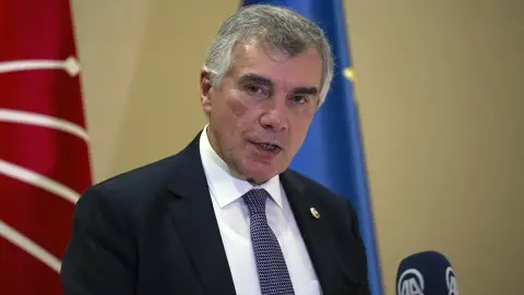 Ermenistan Propagandasına Odun Taşımak