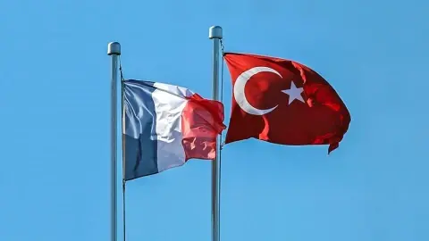 Ankara-Paris İlişkilerinin Gelişmesi Fransa’nın ’Normalleşmesine’ Bağlı
