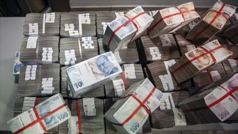 Merkez Ters Köşe Yaptı