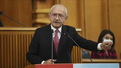 Kılıçdaroğlu, CHP’yi Siyasi Fetretten Çıkarabilir mi?