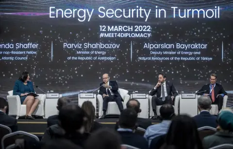 Türkiye Merkezli Yükselen Diplomasi ve Antalya Diplomasi Forumu