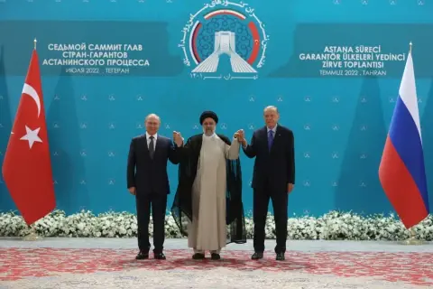 Tahran ve Cidde Zirvelerinin Ardından Bölge Denklemleri