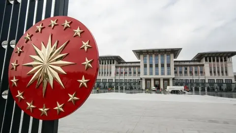 Hadi, Hepimiz Cumhurbaşkanı Olalım!