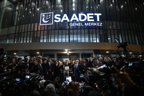 2023 Seçimleri, Koalisyoncu Başkanlık ve Odadaki Fil