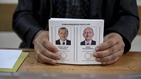 Rapor: 2023 Cumhurbaşkanı Seçimi | Sonuçların Karşılaştırmalı Analizi