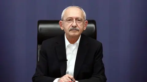 CHP Tüm Muhalefeti Aşağı Çekiyor