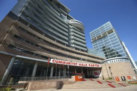 CHP’de İktidar Savaşları