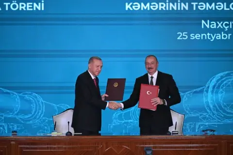 Erdoğan’ın Nahçıvan Seyahati, Aliyev’in Gururu