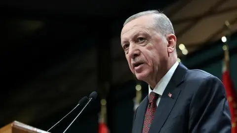 “Haçlı-Hilal Anlayışı Bitmiş Değil” Ne Demek?