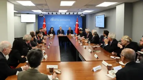 Dışişleri Bakanı Hakan Fidan’dan SETA Washington Şubesi’nin Düzenlediği Buluşmada ABD’deki Düşünce Kuruluşlarının Temsilcileriyle Bir Araya Geldi
