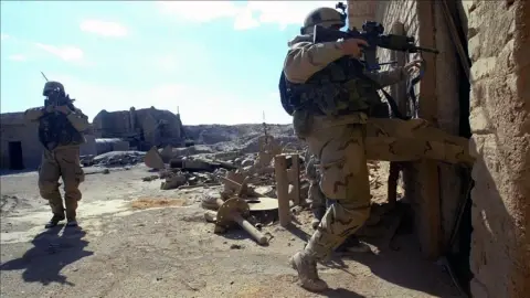 Karşıt Görüşler: ABD Irak’tan Çıkar mı?
