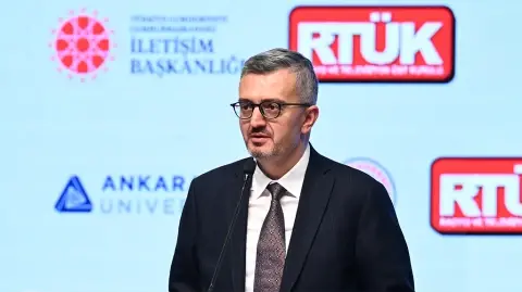 SETA Genel Koordinatörü Duran: “İslam Karşıtlığı Kendisiyle Mücadele Edilmesi Gereken Çok Önemli Bir Tehdit”