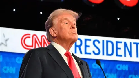 Demokrat Parti Başkanlığı Trump’a Hediye Edecek mi?