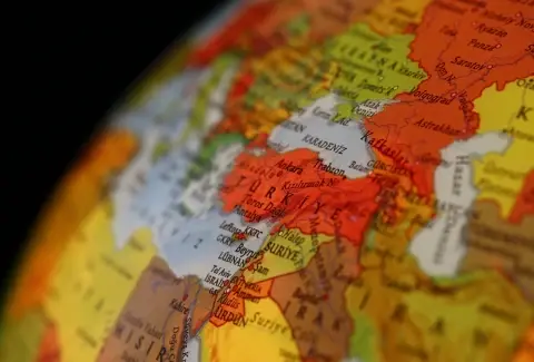 Esed Rejiminin Devrilmesi ve Irak’ın Suriye Politikası