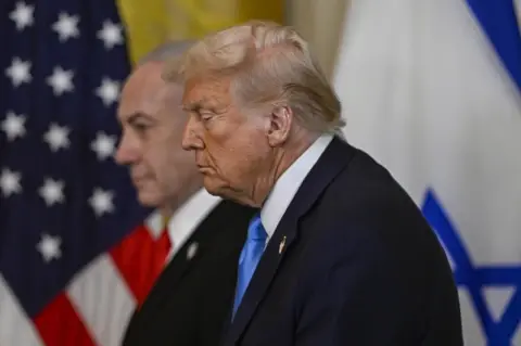 Trump’ın Filistinlilerden Arındırılmış Gazze Projesi