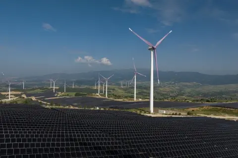 2053 Net Sıfır Emisyon Hedefine Giden Yolda Türkiye’nin Yenilenebilir Enerji Gelişimi