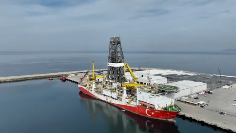 Keşiflerin Fatih'i Karadeniz'de sondaja devam ediyor