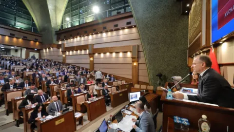 İBB Meclisinde Beyoğlu'nda metro inşaatında yaşanan kaza konuşuldu