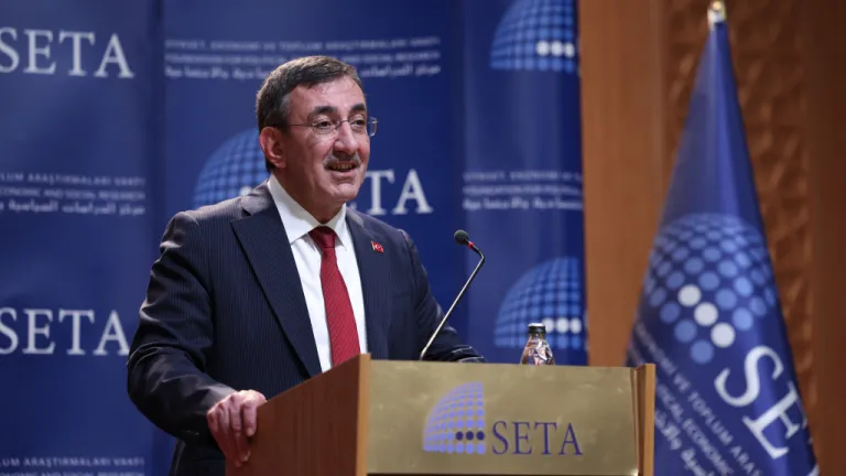 Cumhurbaşkanı Yardımcısı Yılmaz, 'Türkiye'de Değişen Nüfus ve Ailenin Geleceği' sempozyumunda konuştu