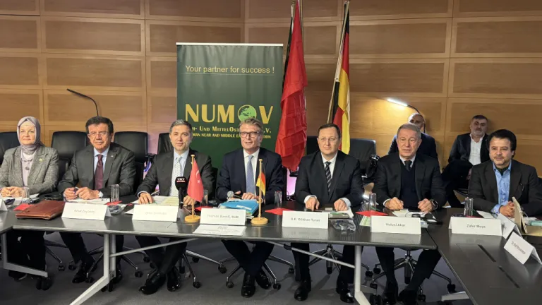 SETA, Berlin’de Türkiye Konulu Yuvarlak Masa Toplantısı Düzenledi