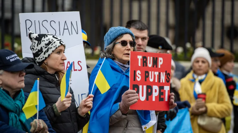 Ukrayna-Rusya arasında önerilen barış anlaşması Boston'da protesto edildi