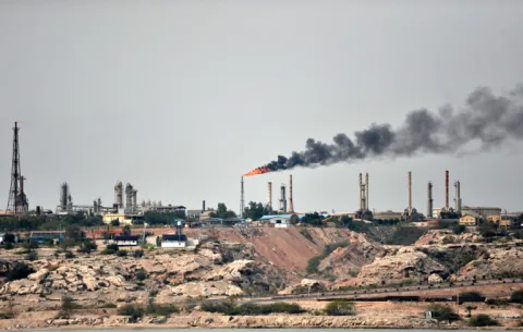 Basra Körfezi'ndeki Hark Petrol Terminali