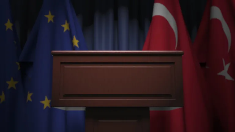 Stratejik Gerçeklik ve Körlük Arasında Sıkışan Avrupa