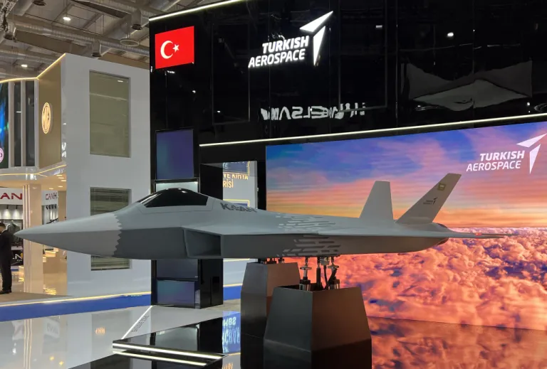 Milli Muharip Uçak KAAN dünya sahnesine bu kez 'yeni nesil' tanıtımla çıktı