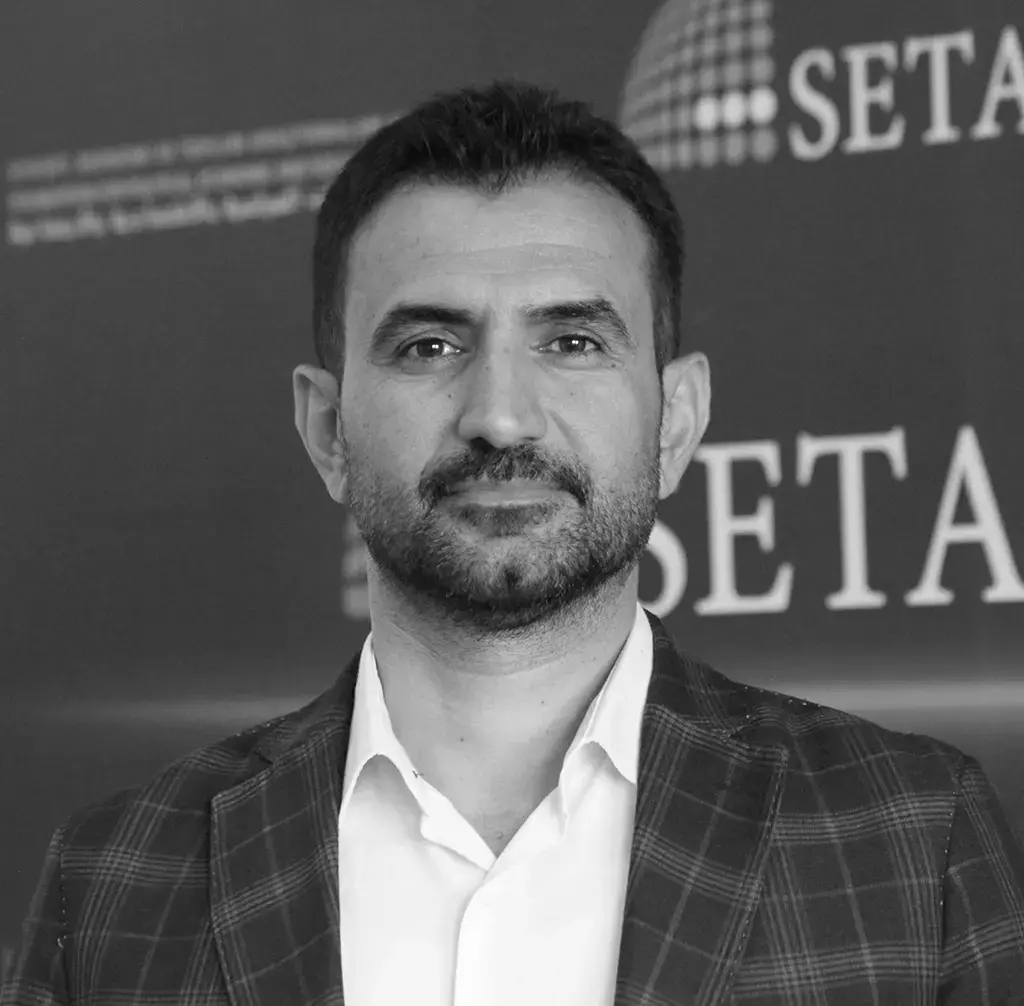 NECDET ÖZÇELİK - FOTOĞRAF