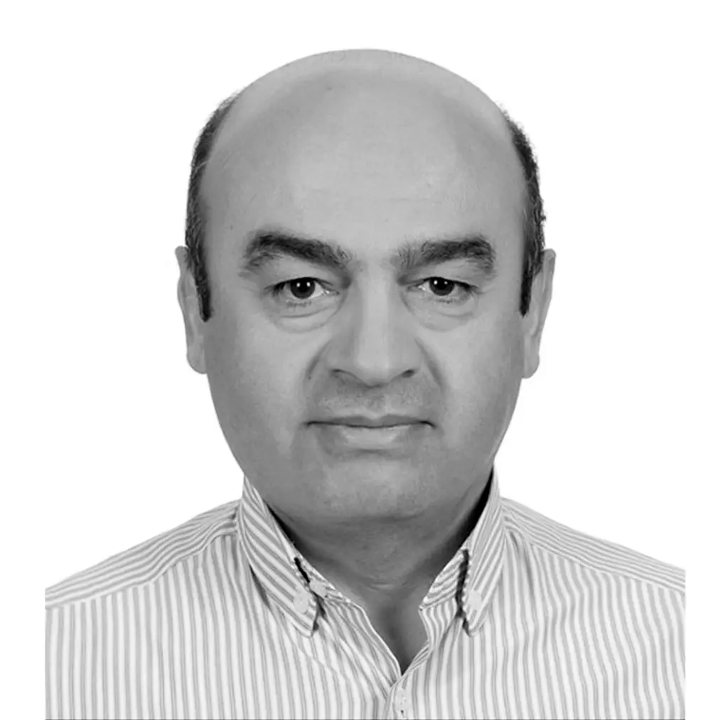 YAŞAR SARI - FOTOĞRAF