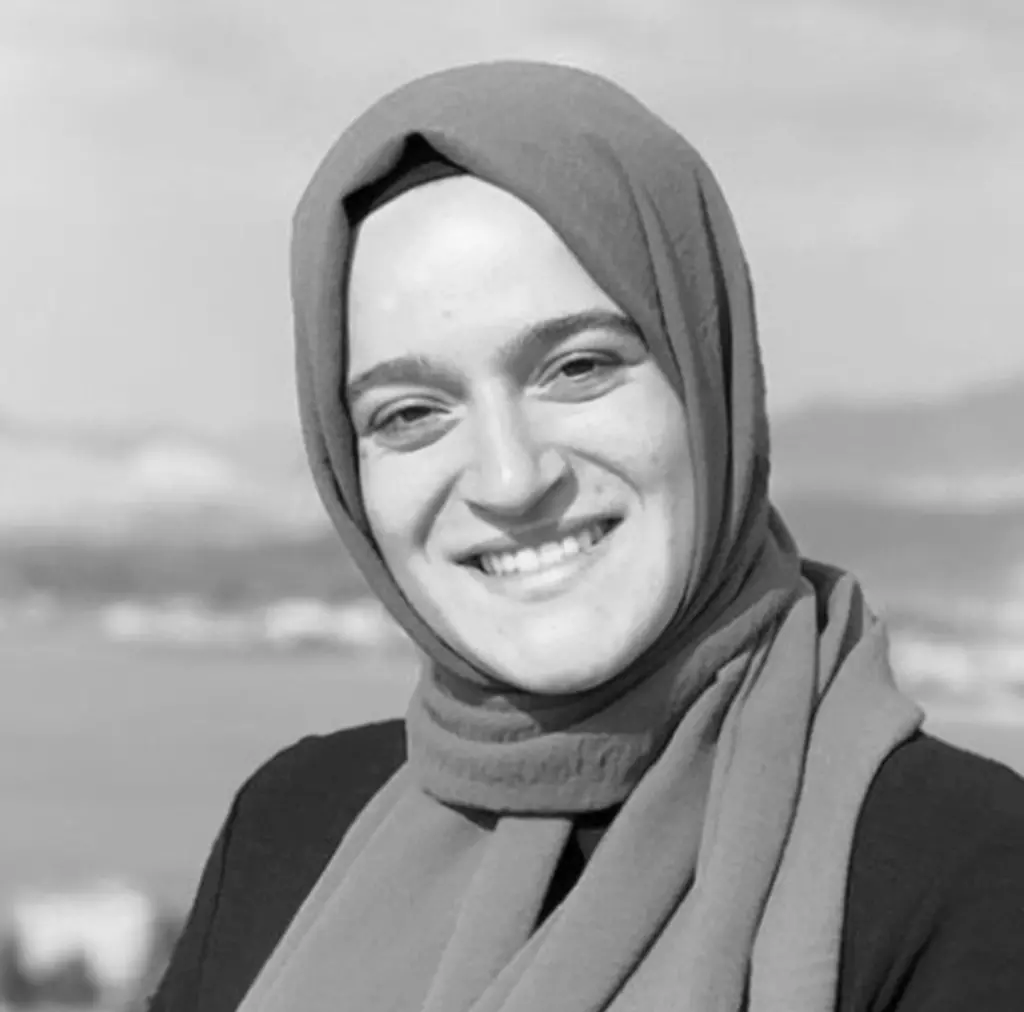 HÜSNA KOSİF - FOTOĞRAF