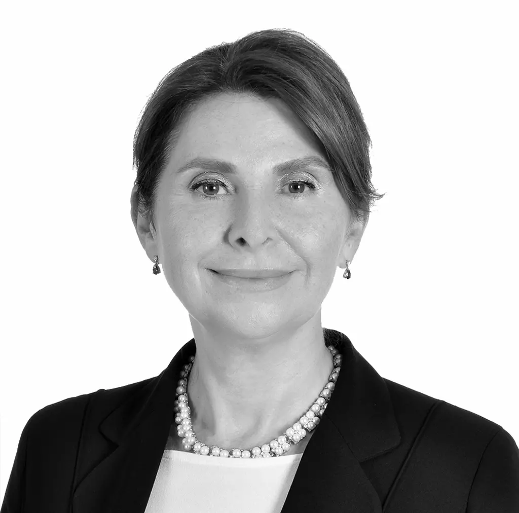 ÖZDEN ZEYNEP OKTAV - FOTOĞRAF
